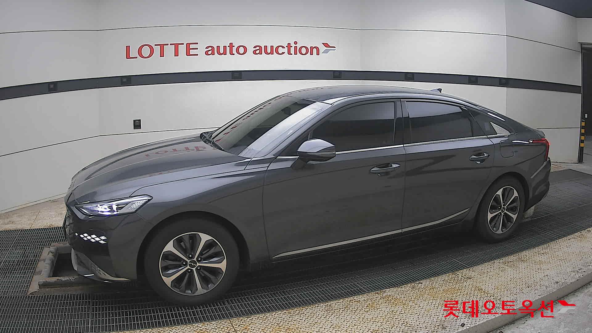 Kia K8 2022 - Image 12