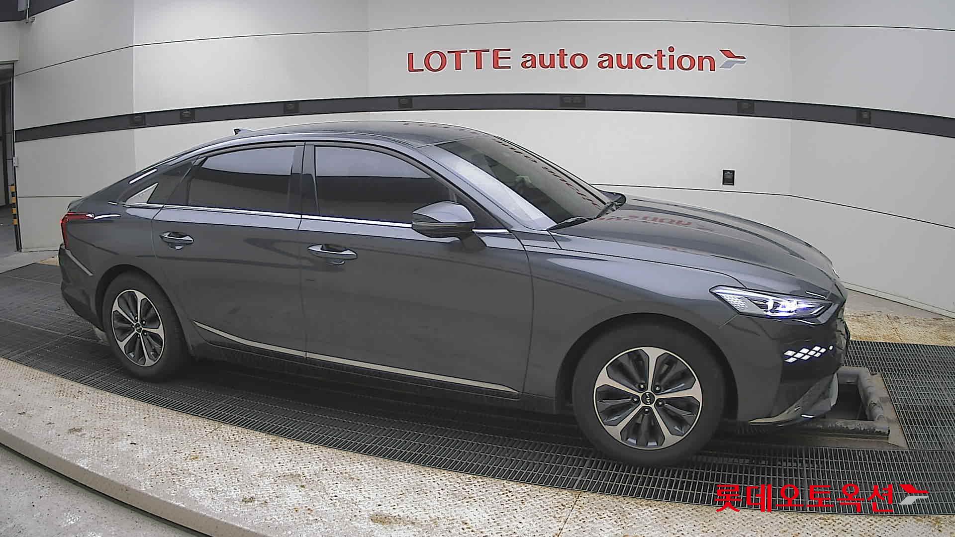 Kia K8 2022 - Image 22