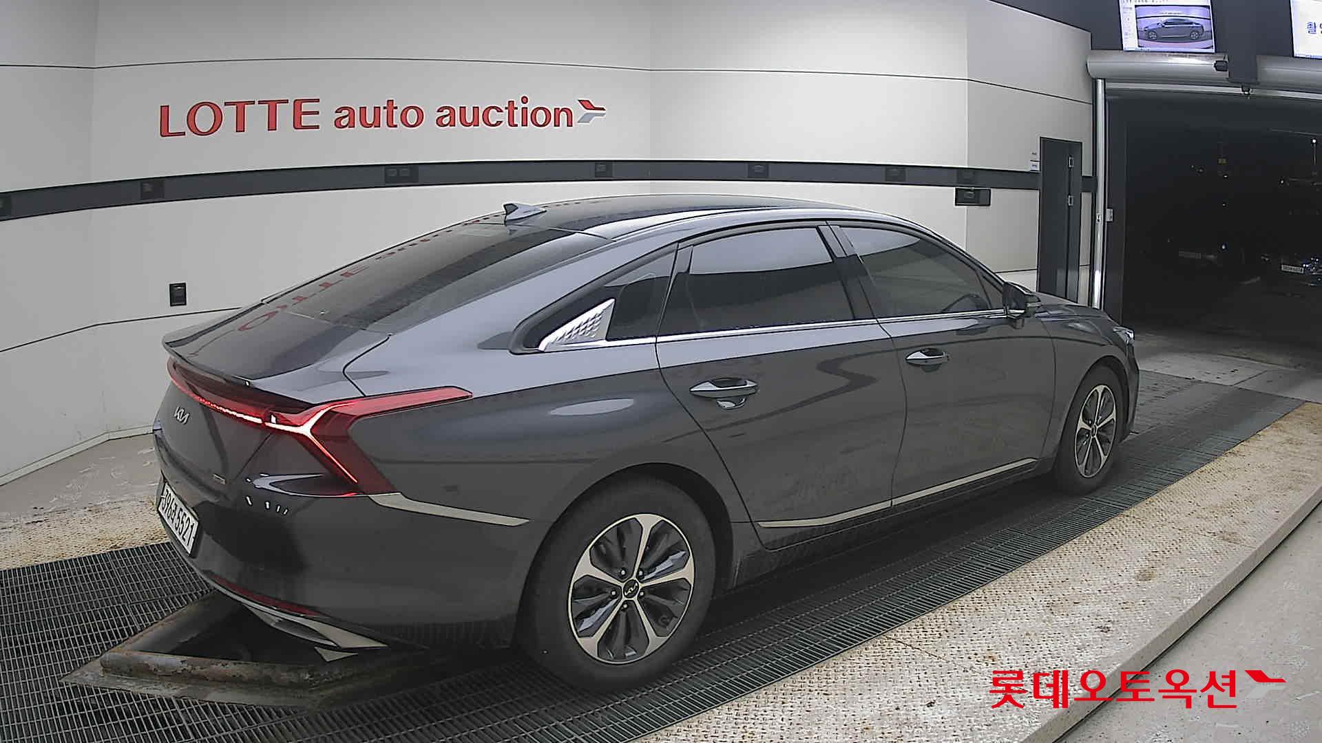 Kia K8 2022 - Image 19