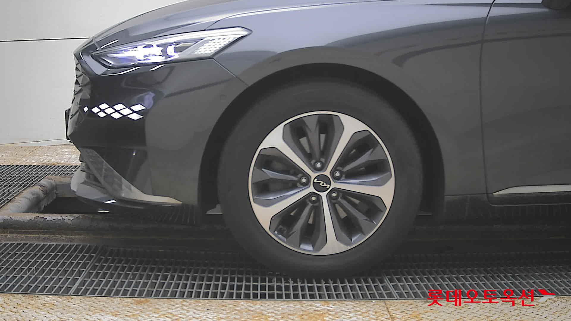 Kia K8 2022 - Image 25