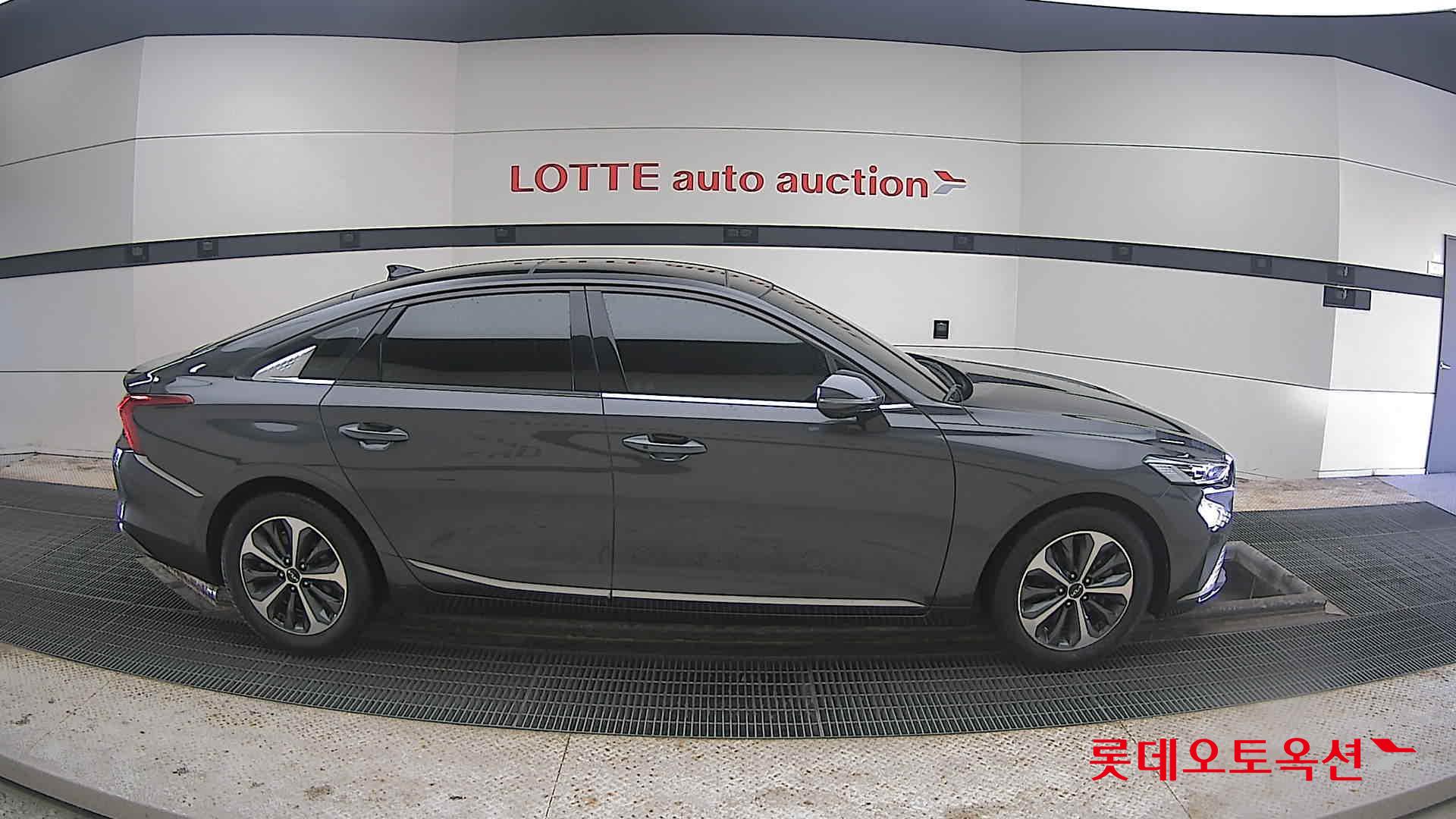 كيا K8 2022 - صورة 21