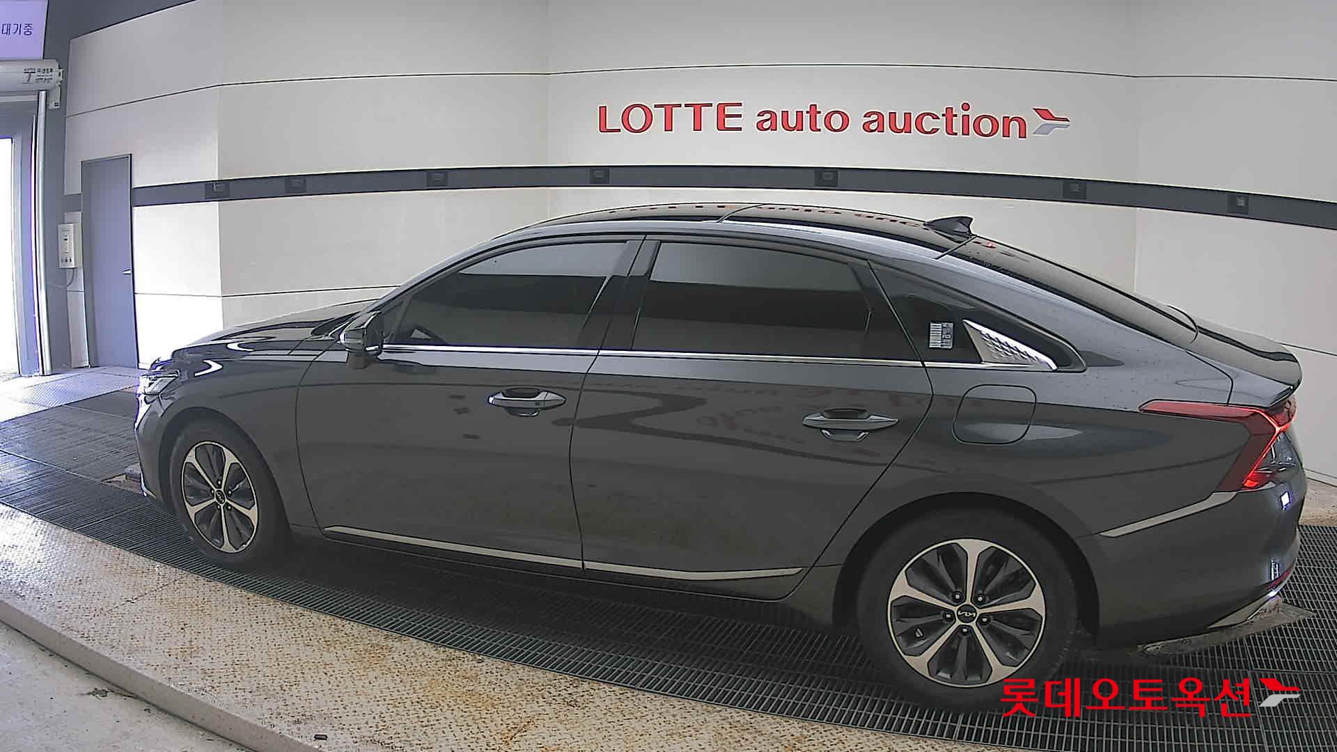 كيا K8 2022 - صورة 14