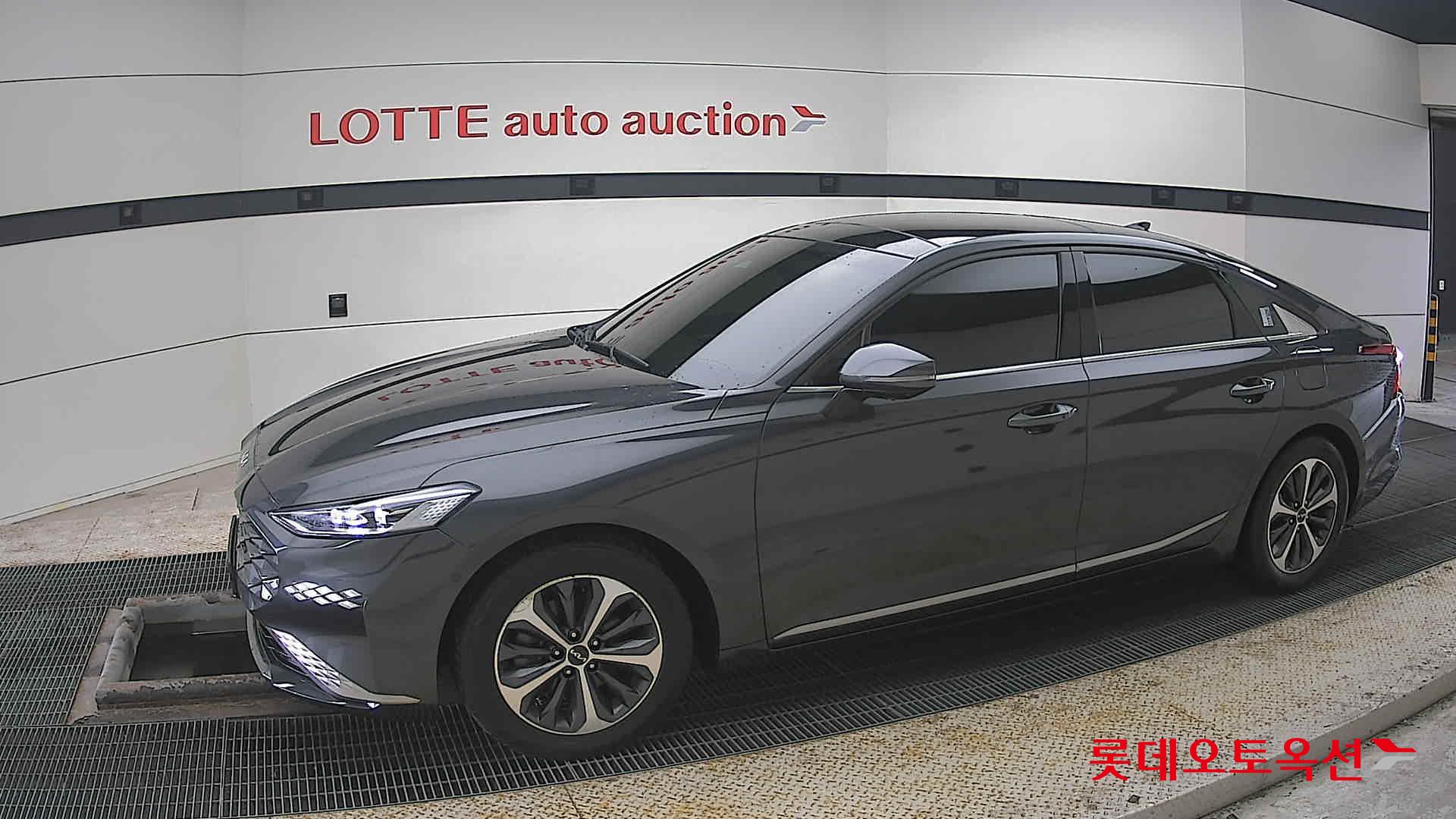 كيا K8 2022 - صورة 12