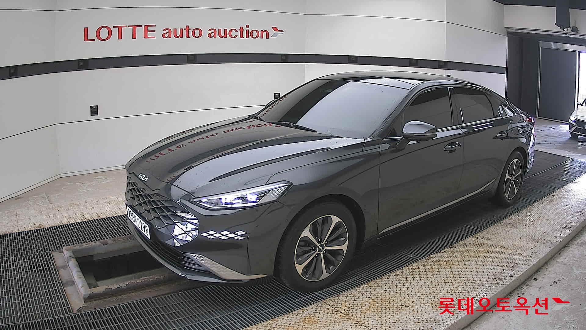 كيا K8 2022 - صورة 11