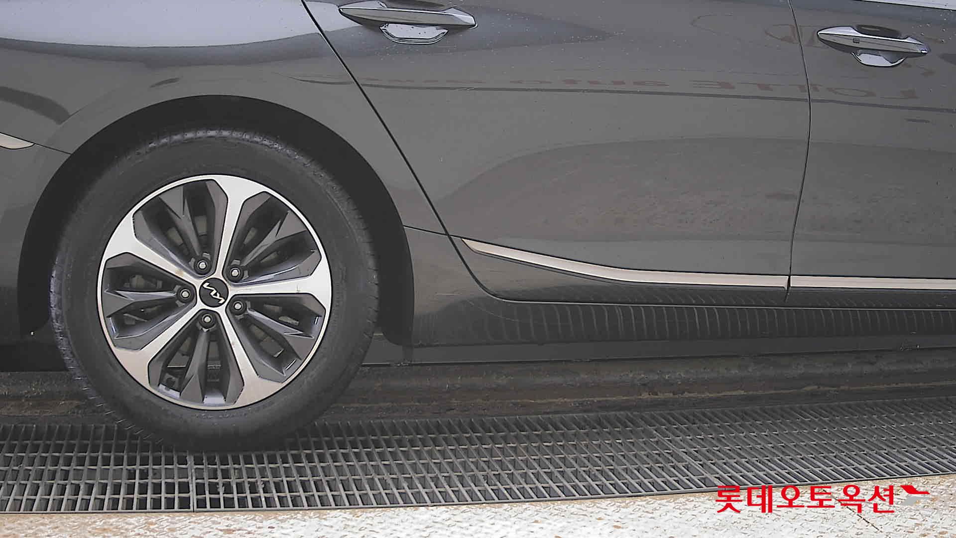 كيا K8 2022 - صورة 28