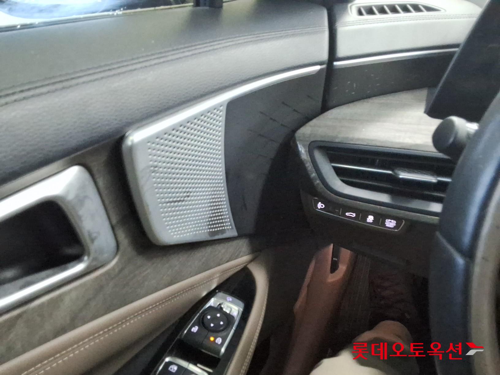 كيا K8 2022 - صورة 29