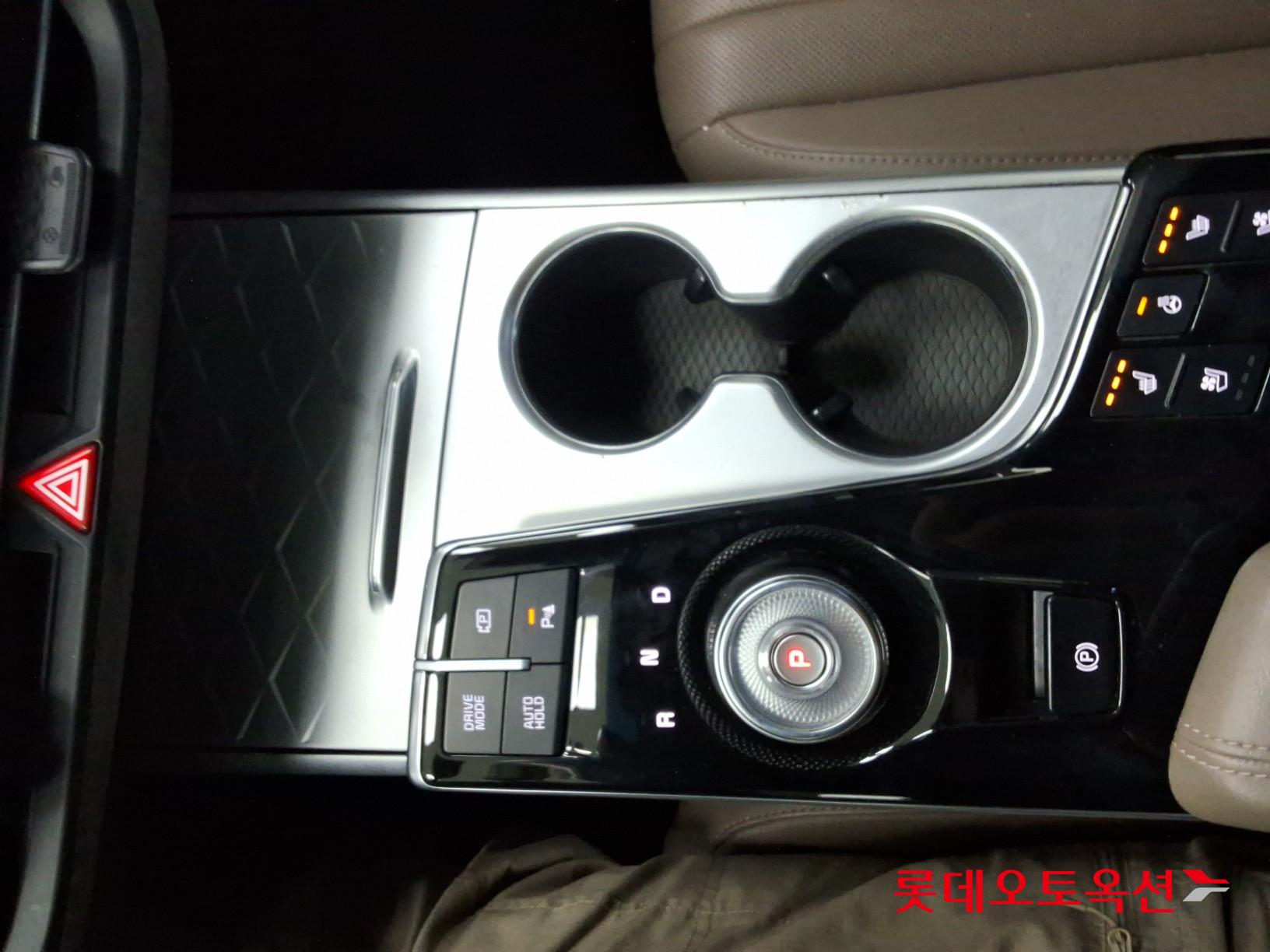 كيا K8 2022 - صورة 32