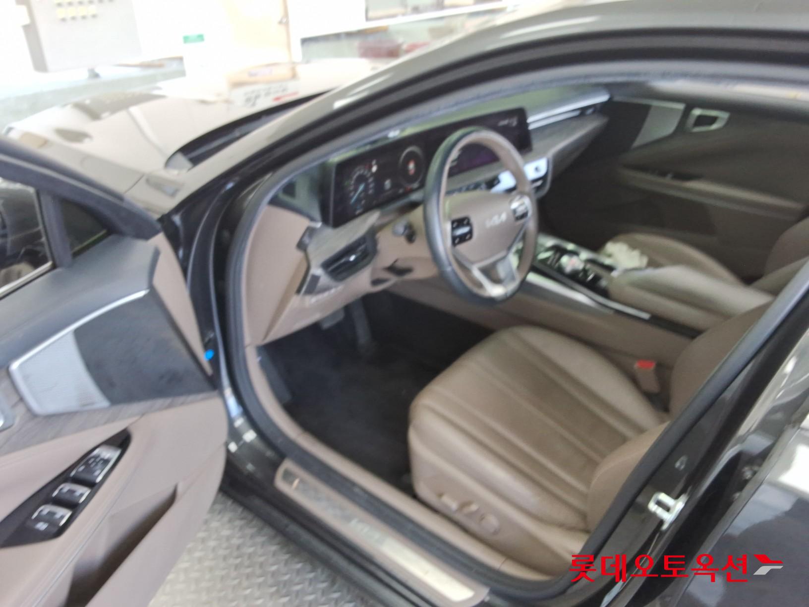 كيا K8 2022 - صورة 36