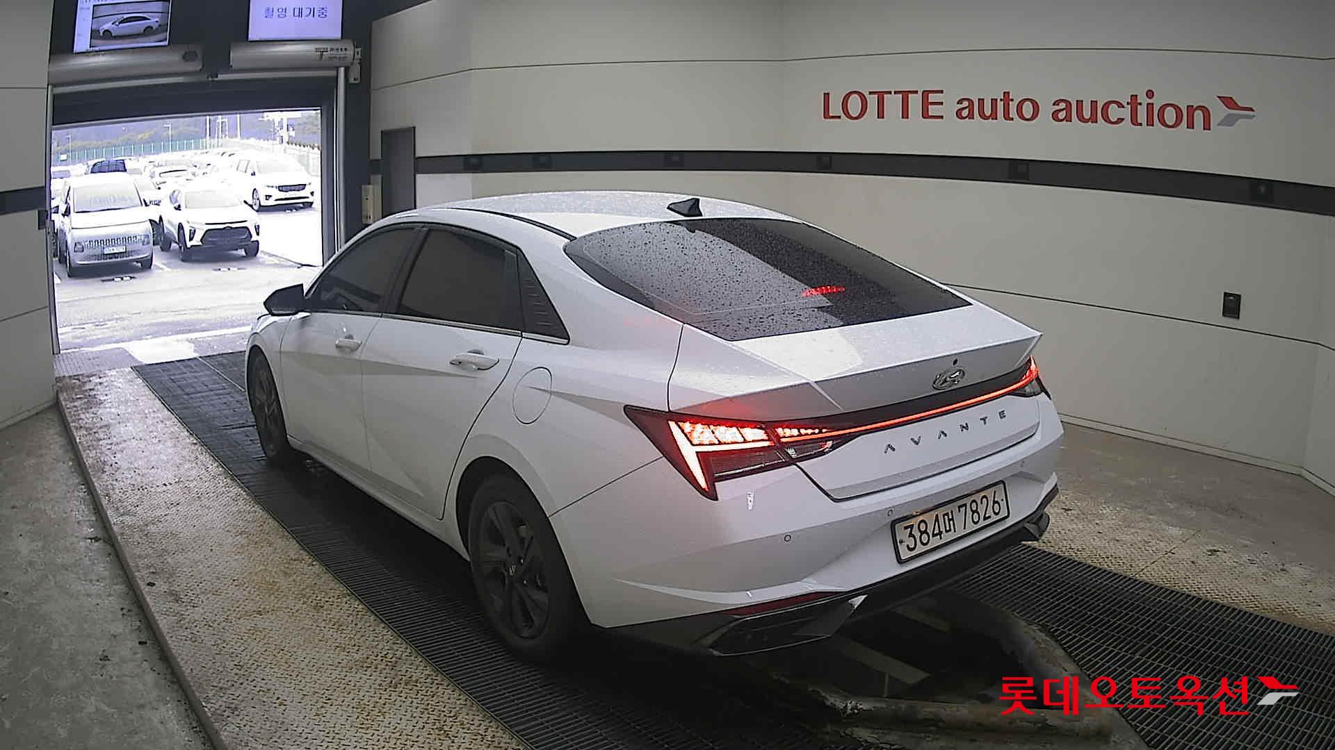 Hyundai Avante 2022 Polar White из Кореи, фото 6