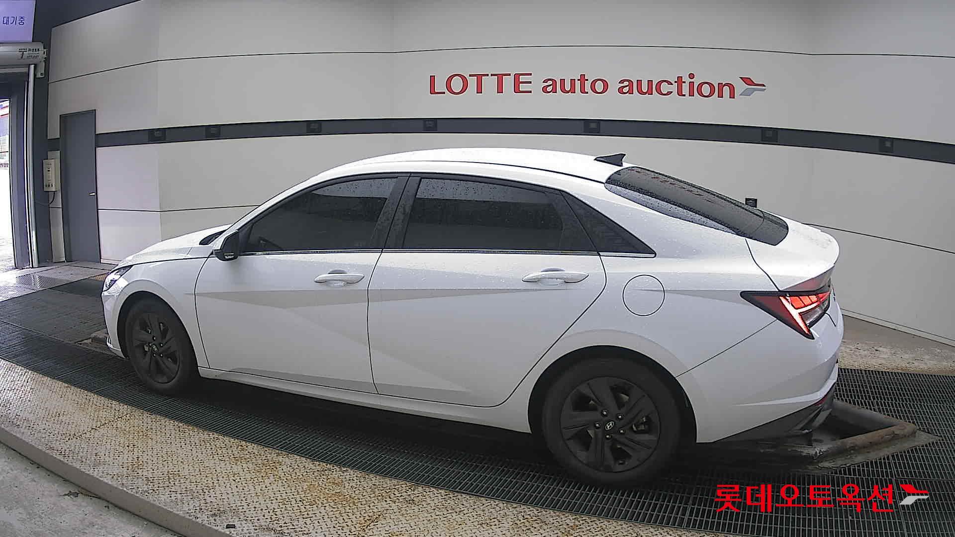 Hyundai Avante id 3809910 из Кореи 11