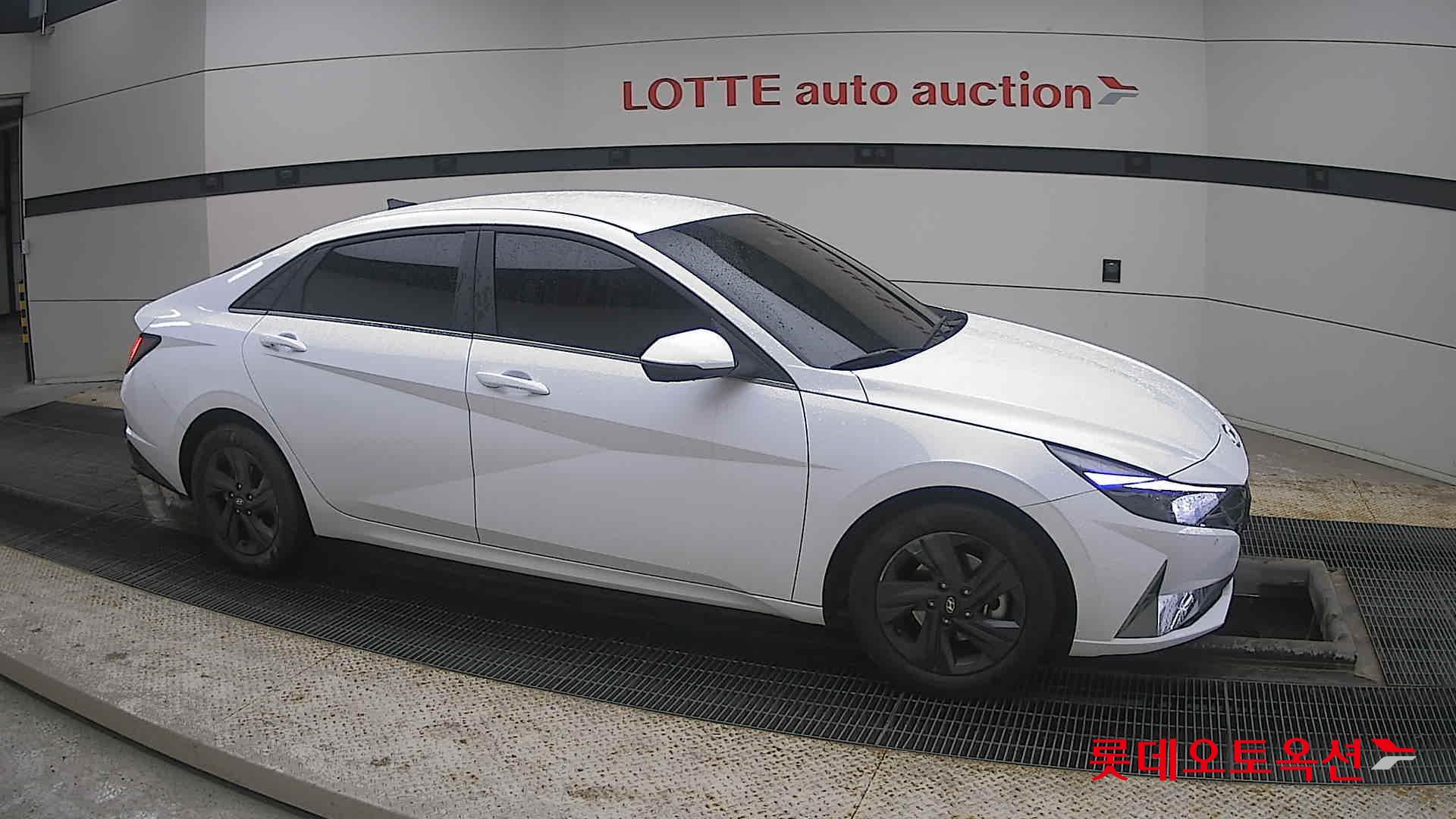 Hyundai Avante id 3809910 из Кореи 17