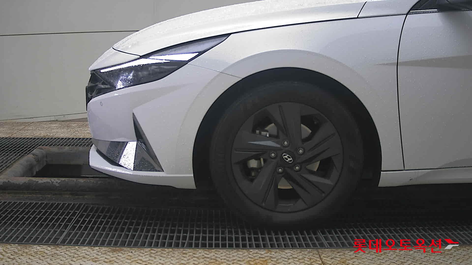 Hyundai Avante id 3809910 из Кореи 21