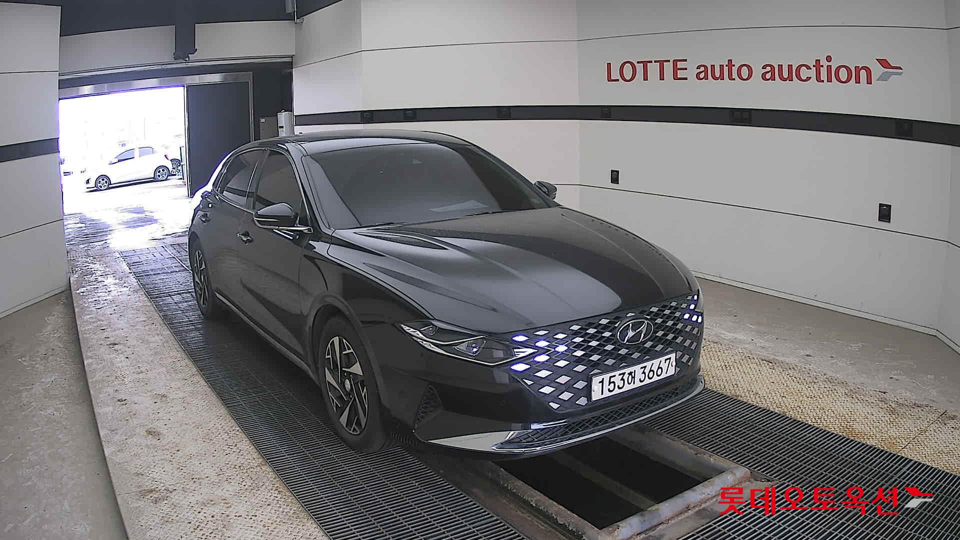 Hyundai Grandeur Hybrid id 3840205 из Кореи 15