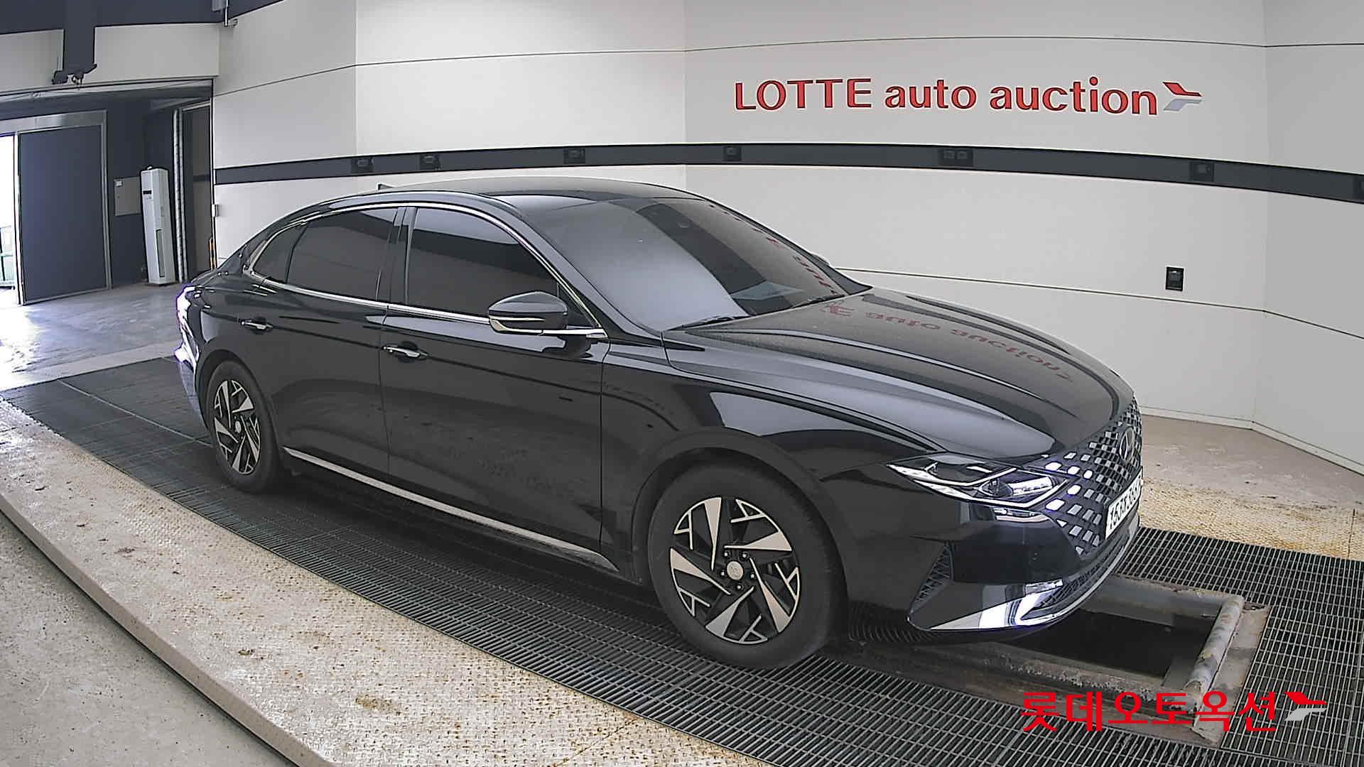 Hyundai Grandeur Hybrid id 3840205 из Кореи 16