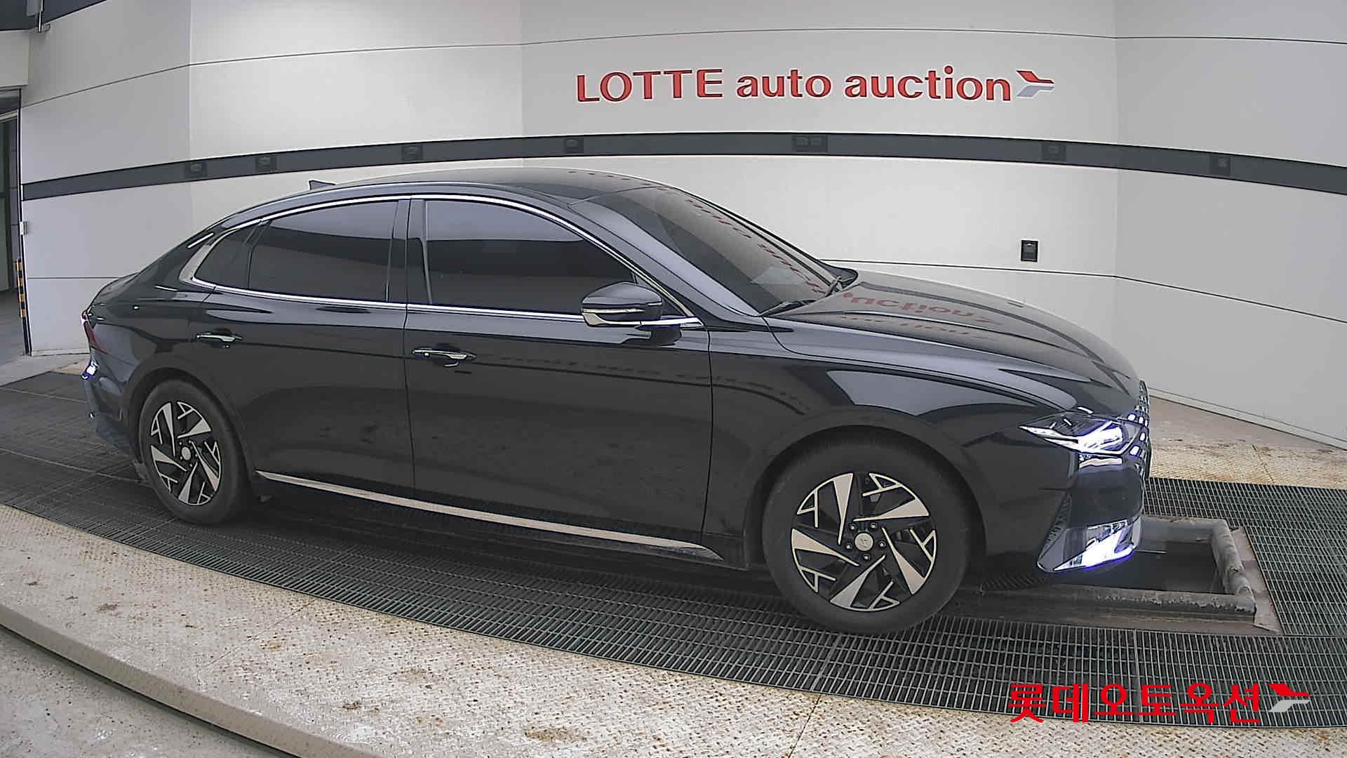 Hyundai Grandeur Hybrid id 3840205 из Кореи 17