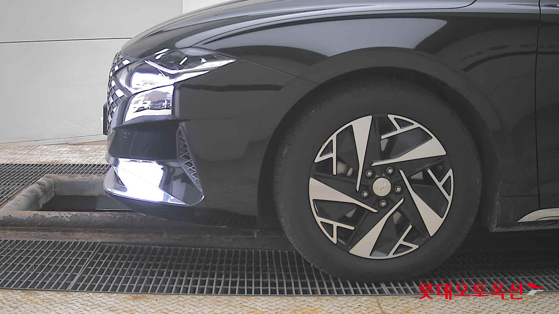 Hyundai Grandeur Hybrid id 3840205 из Кореи 21