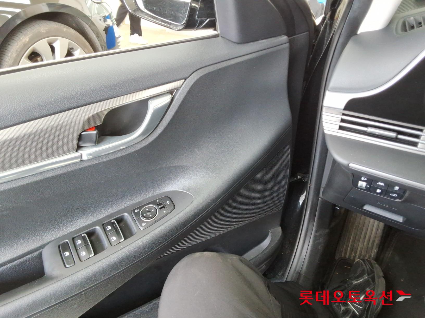 Hyundai Grandeur Hybrid id 3840205 из Кореи 28