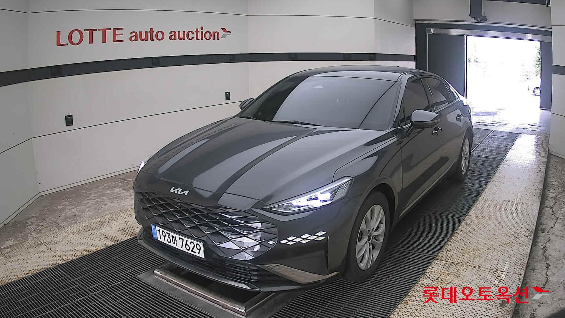 2022 - kia k8