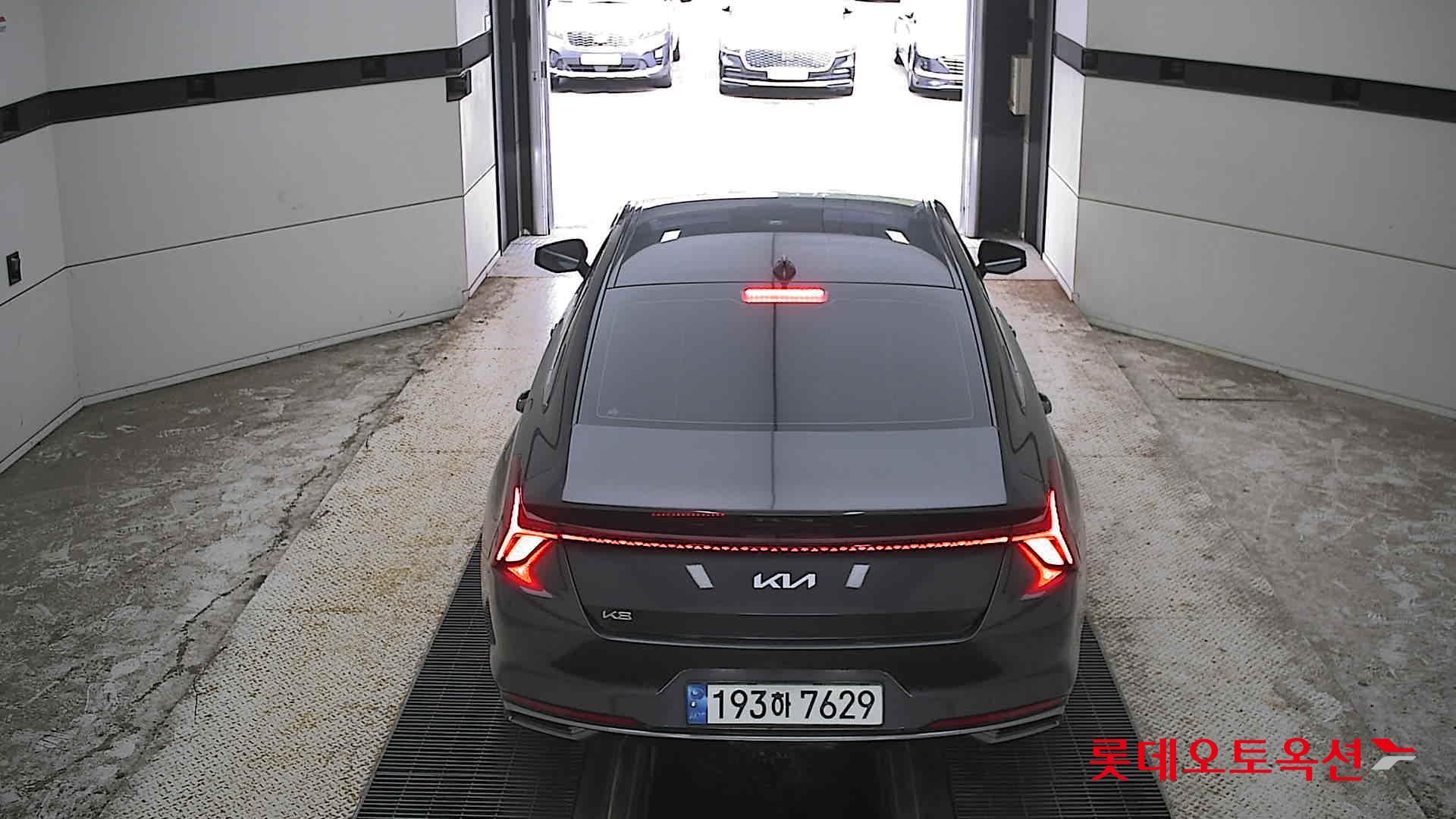 2022 - kia k8