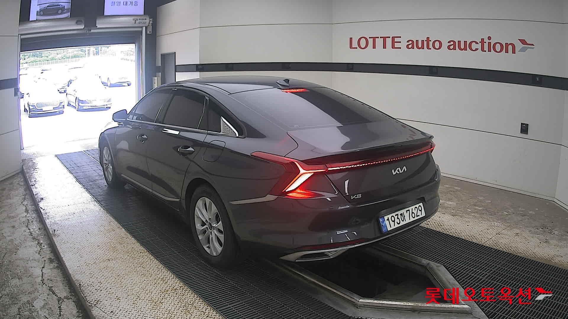 2022 - kia k8