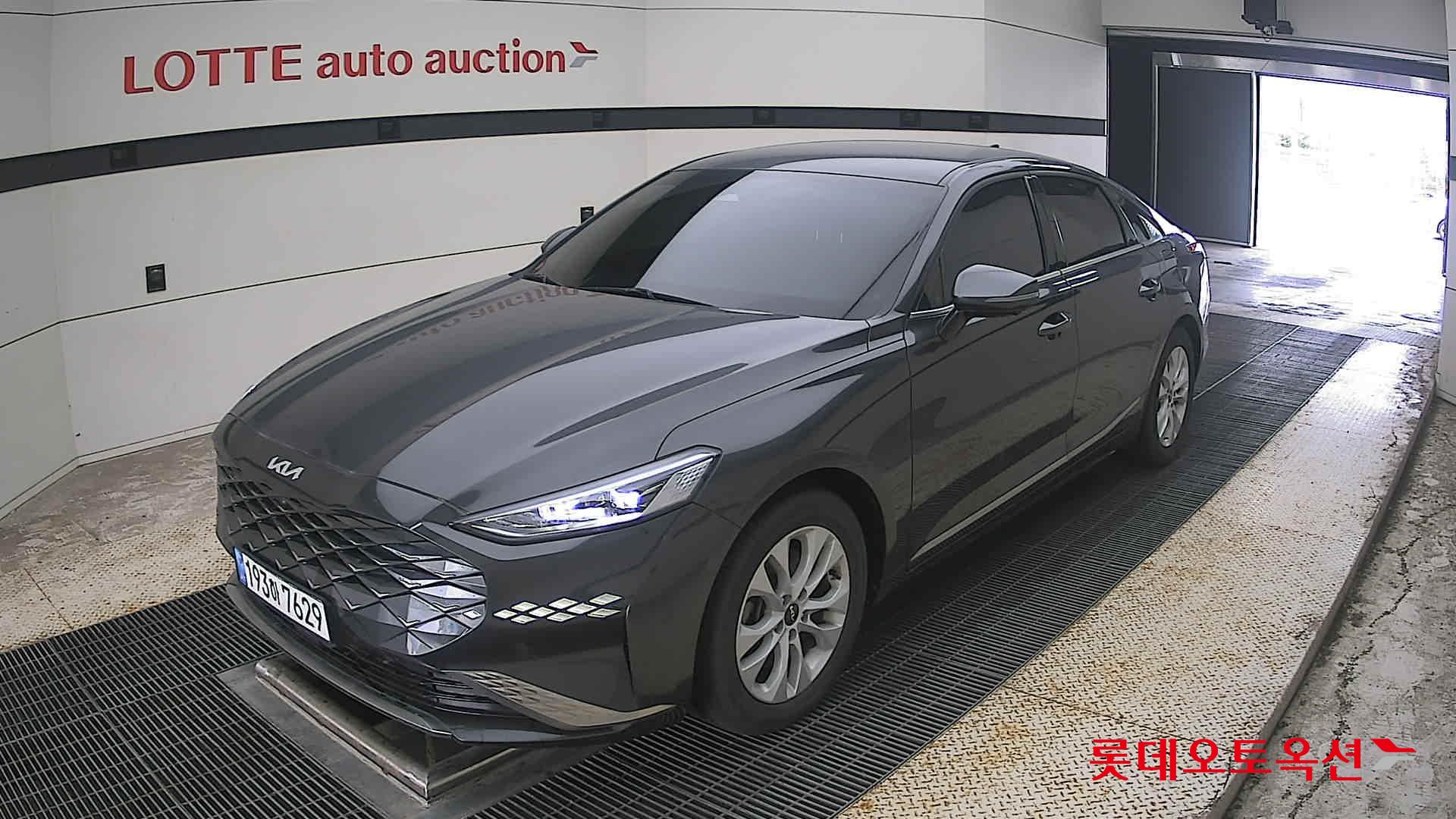 2022 - kia k8