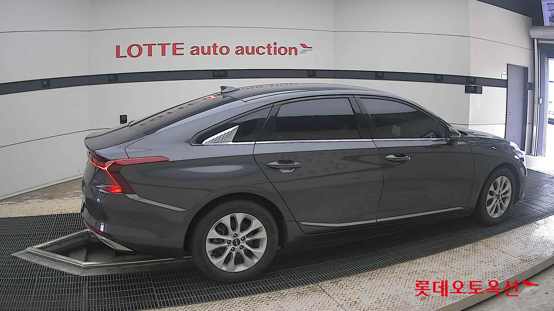 2022 - kia k8