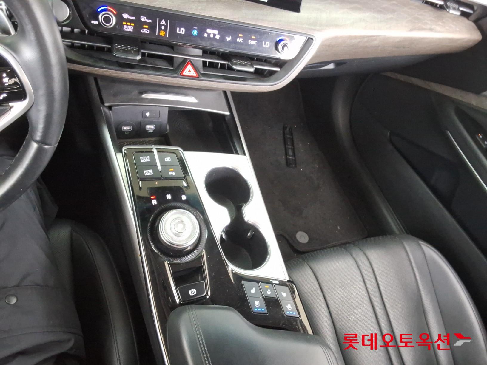 2022 - kia k8