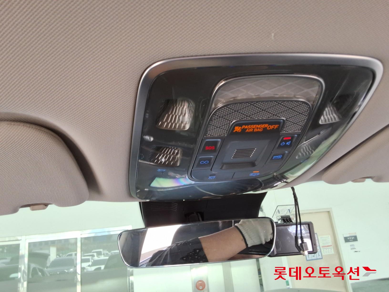 جينسس جي في 70