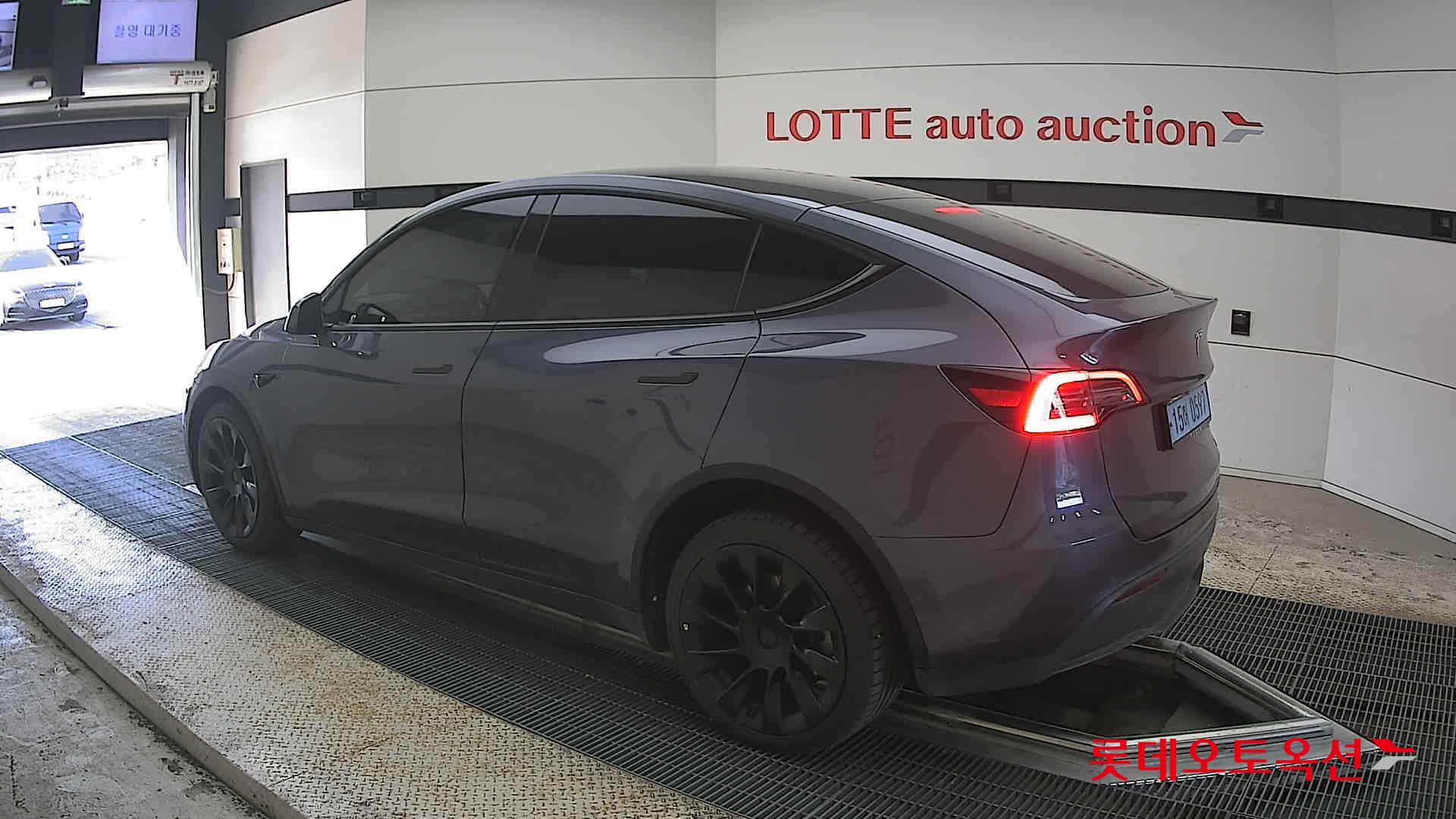 TESLA 모델 Y 롱레인지 2022 - 이미지 15