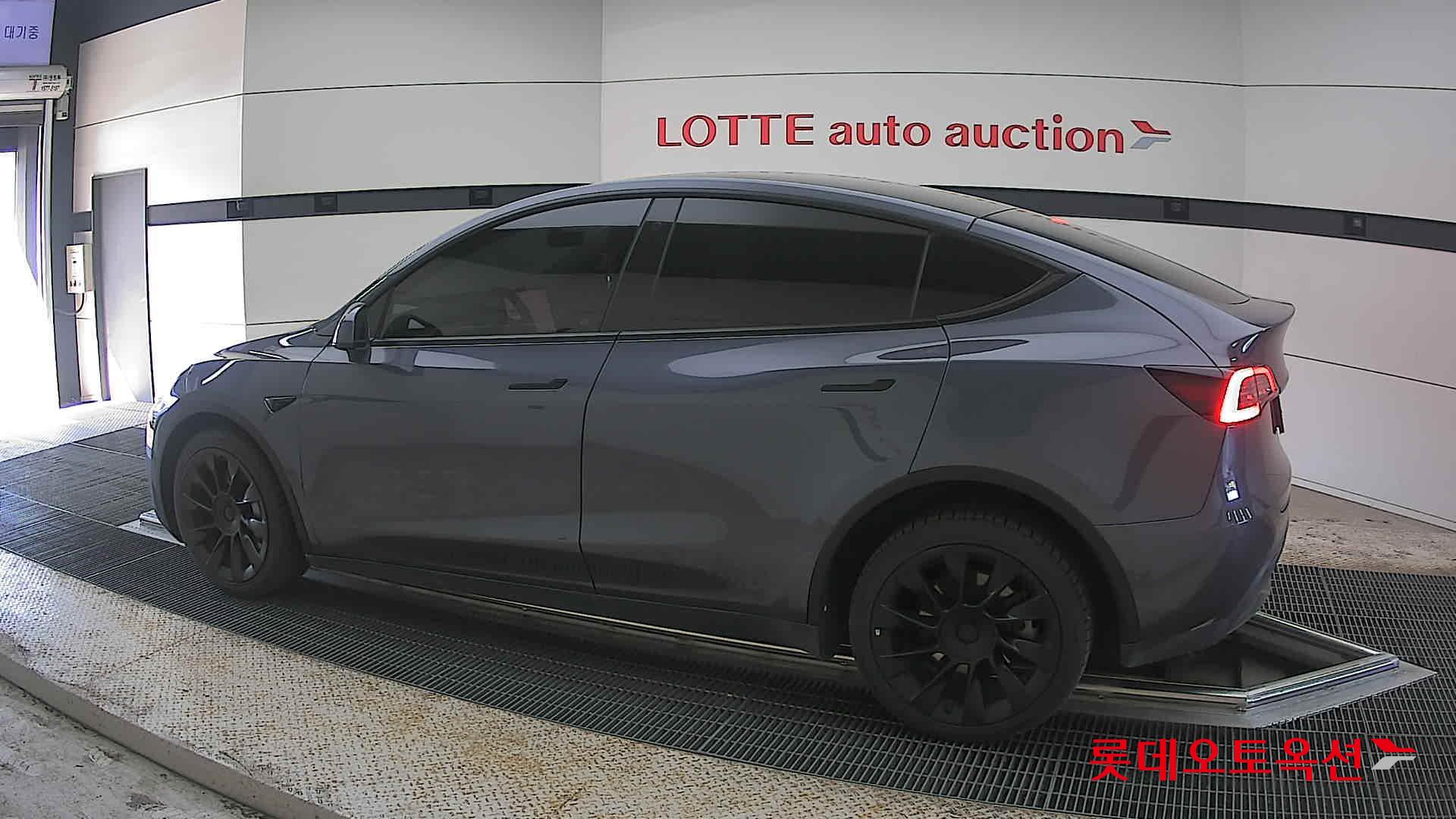 TESLA 모델 Y 롱레인지 2022 - 이미지 14