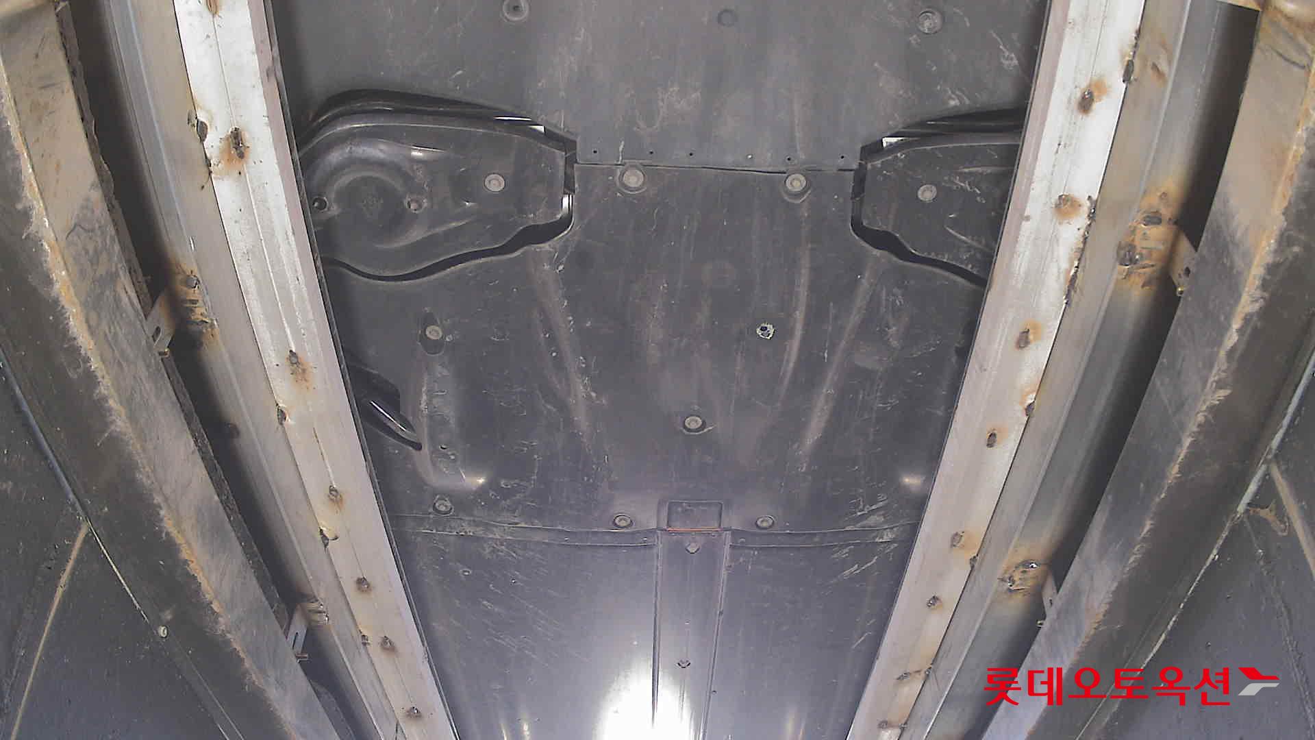 TESLA 모델 Y 롱레인지 2022 - 이미지 2