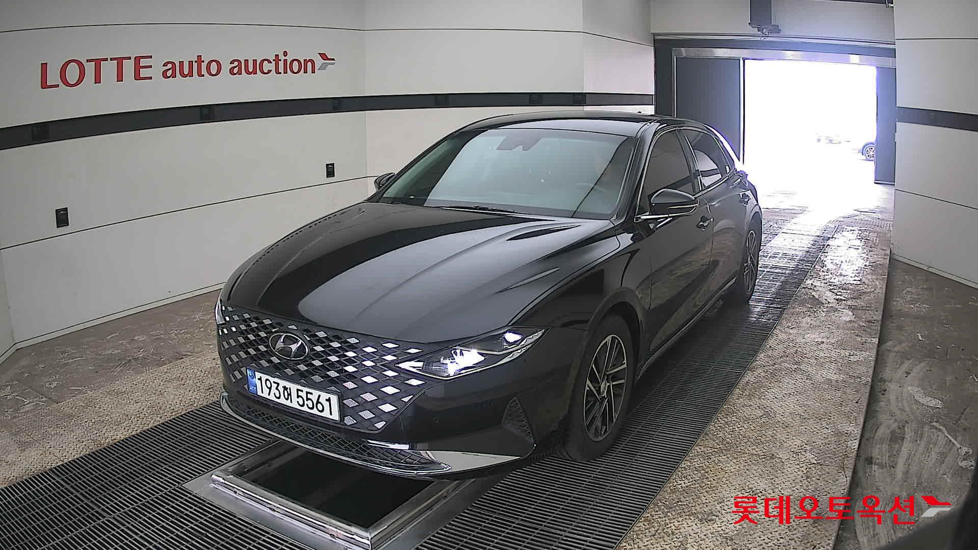 هيونداي أزيرا