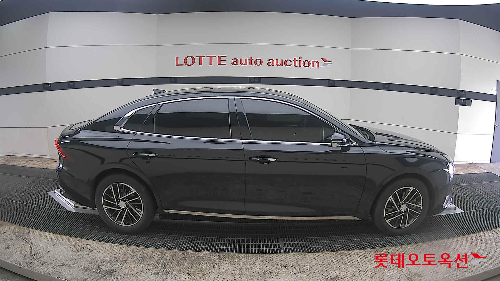 هيونداي أزيرا