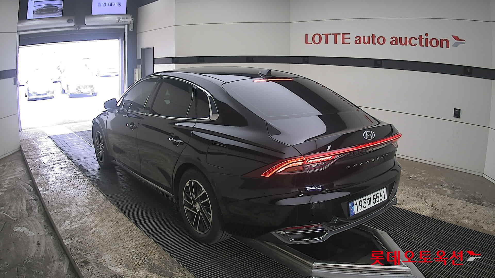 هيونداي أزيرا