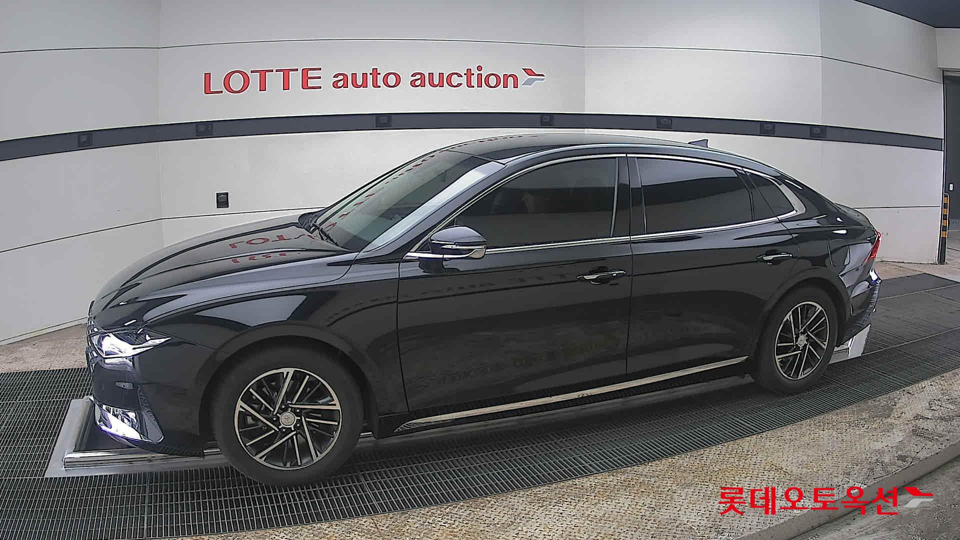 هيونداي أزيرا