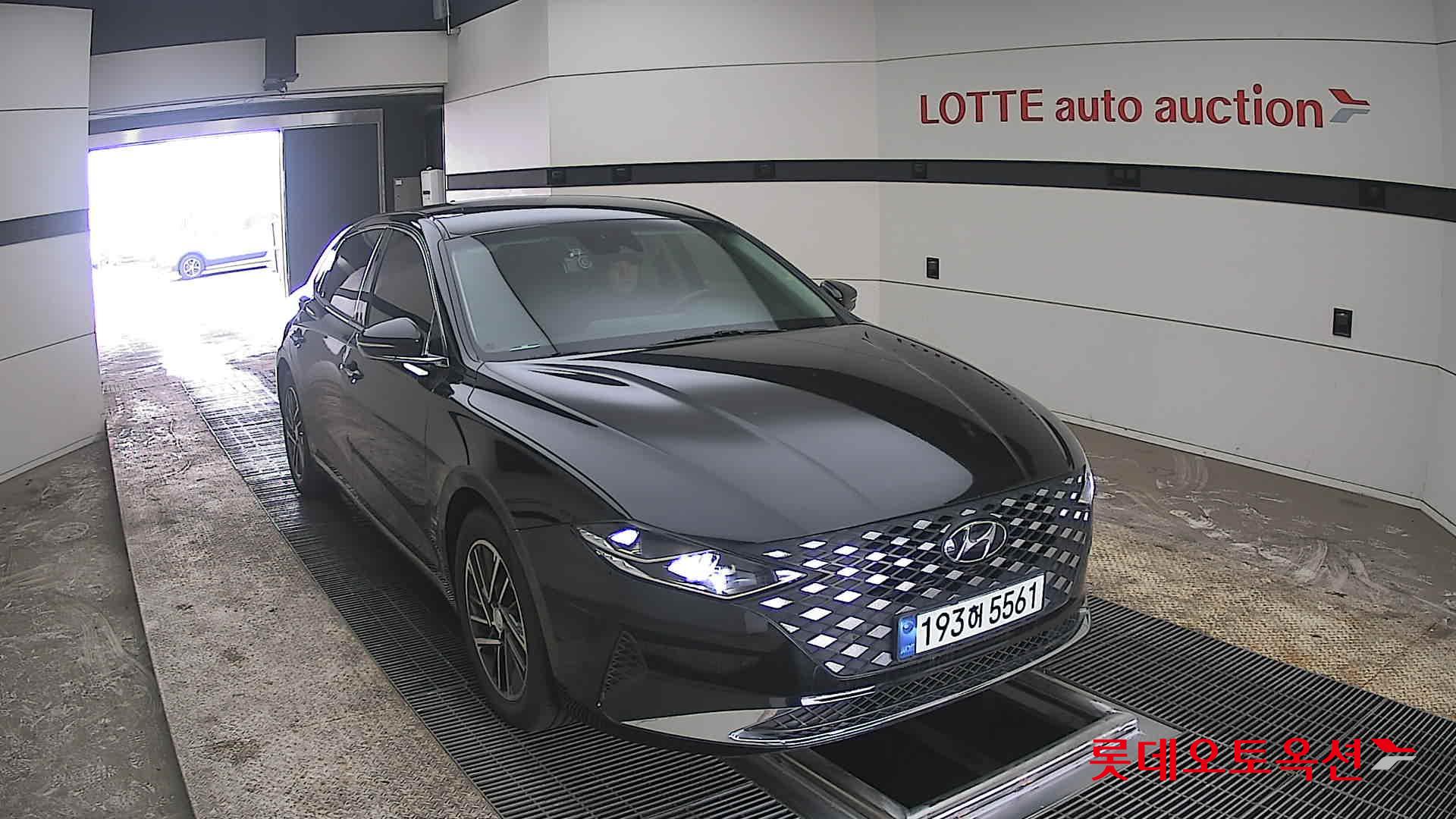 هيونداي أزيرا