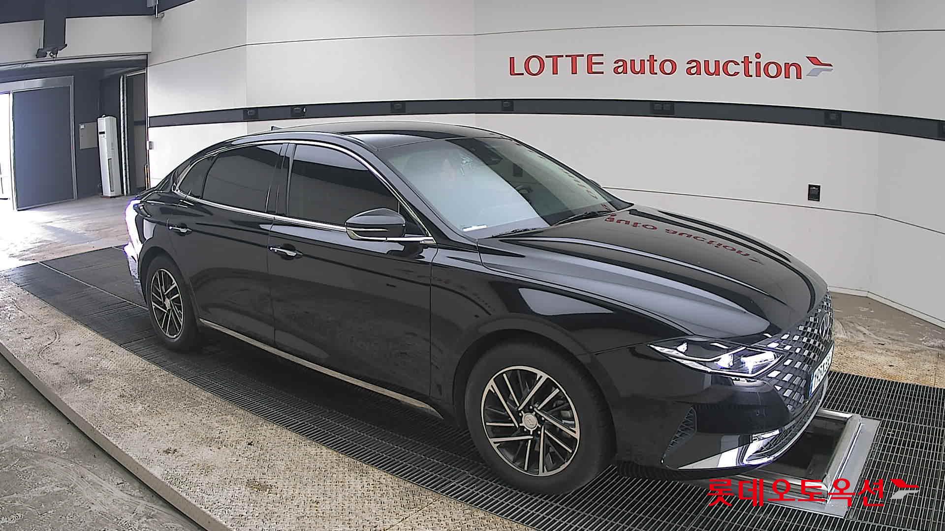 هيونداي أزيرا