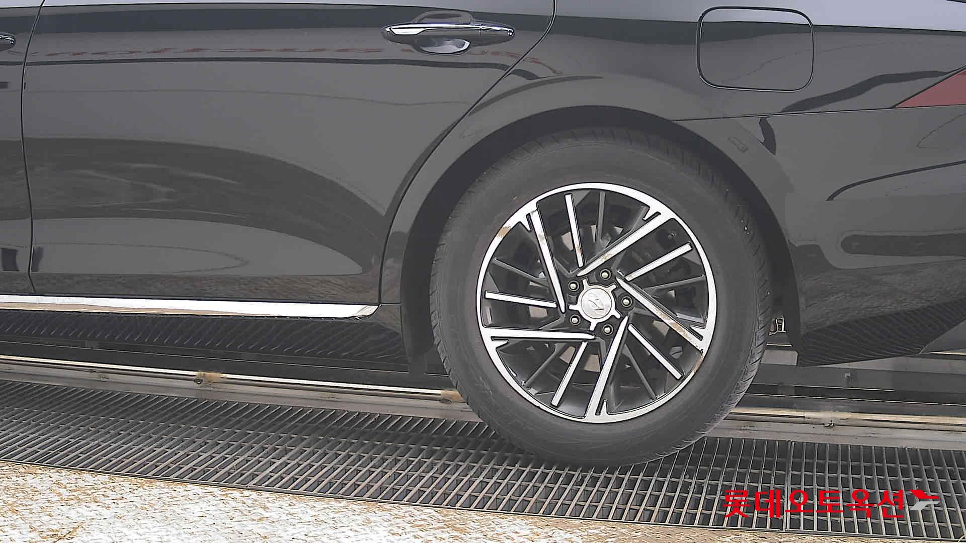 هيونداي أزيرا