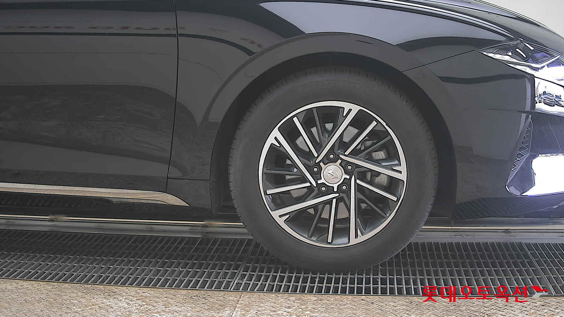 هيونداي أزيرا