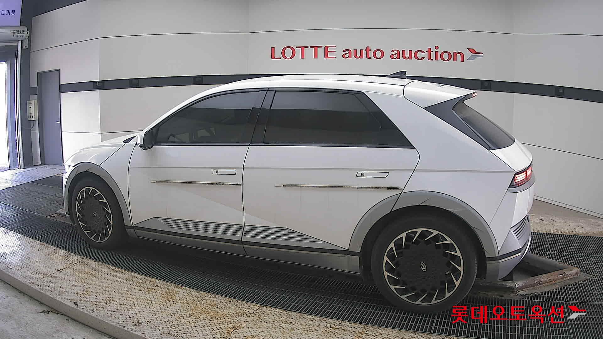 هيونداي أيونيك