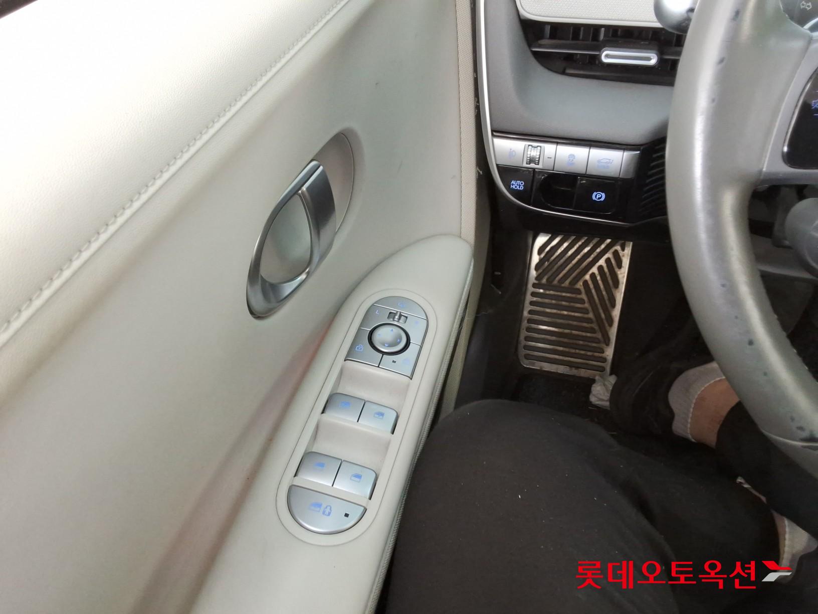 هيونداي أيونيك