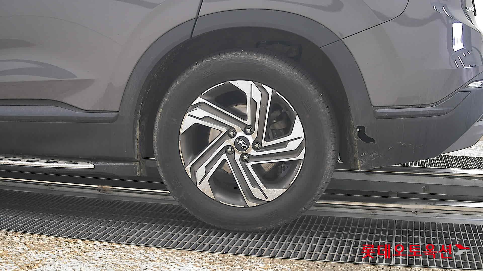 Hyundai Santa Fe - 26