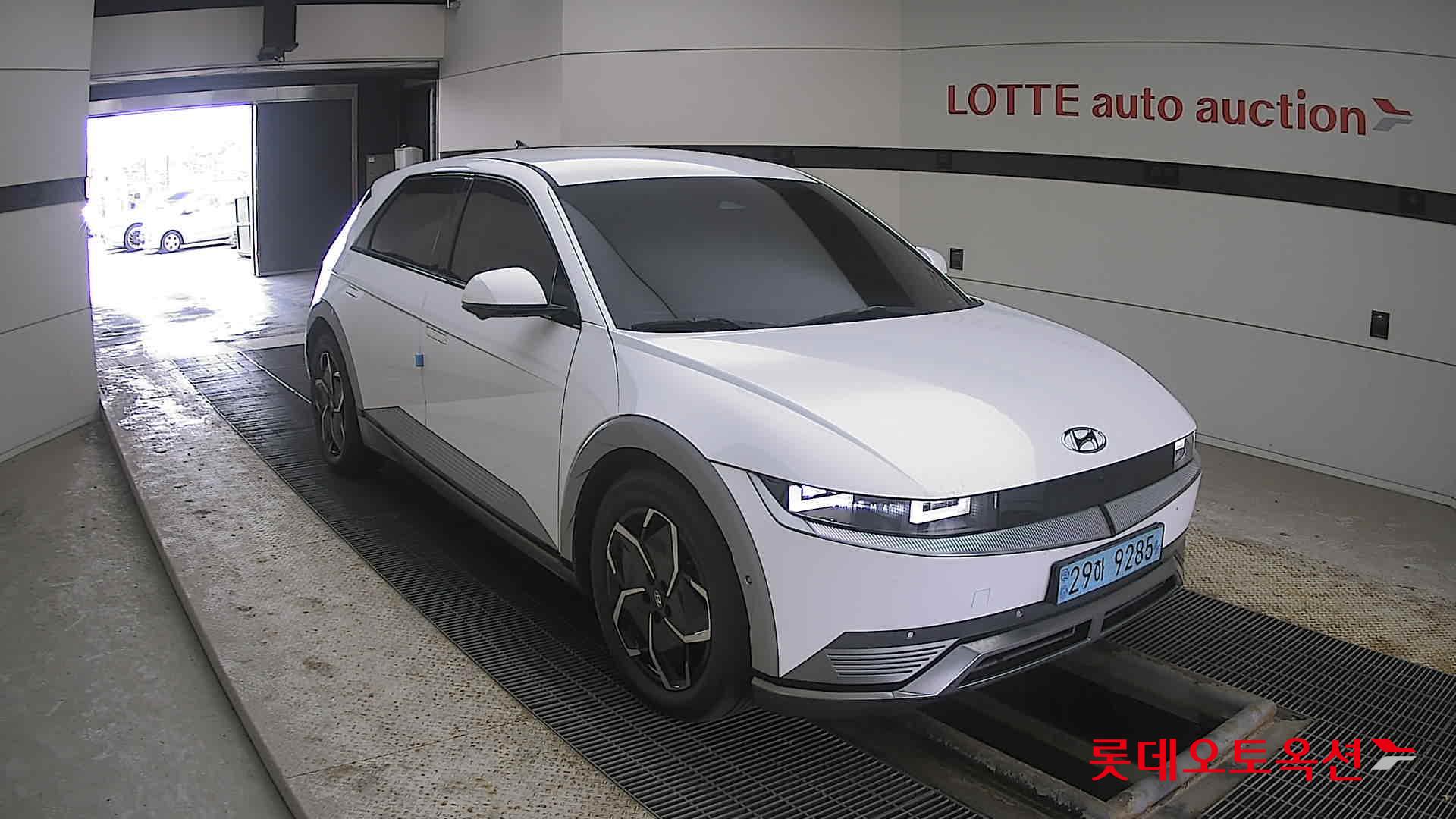 Hyundai IONIQ 5 2022 Atlas White из Кореи, фото 2