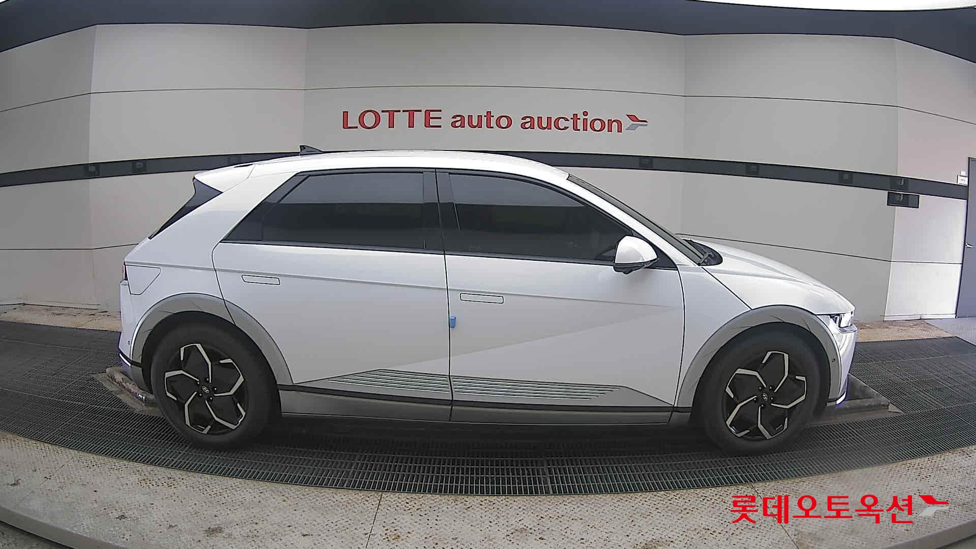 Hyundai IONIQ 5 2022 Atlas White из Кореи, фото 3