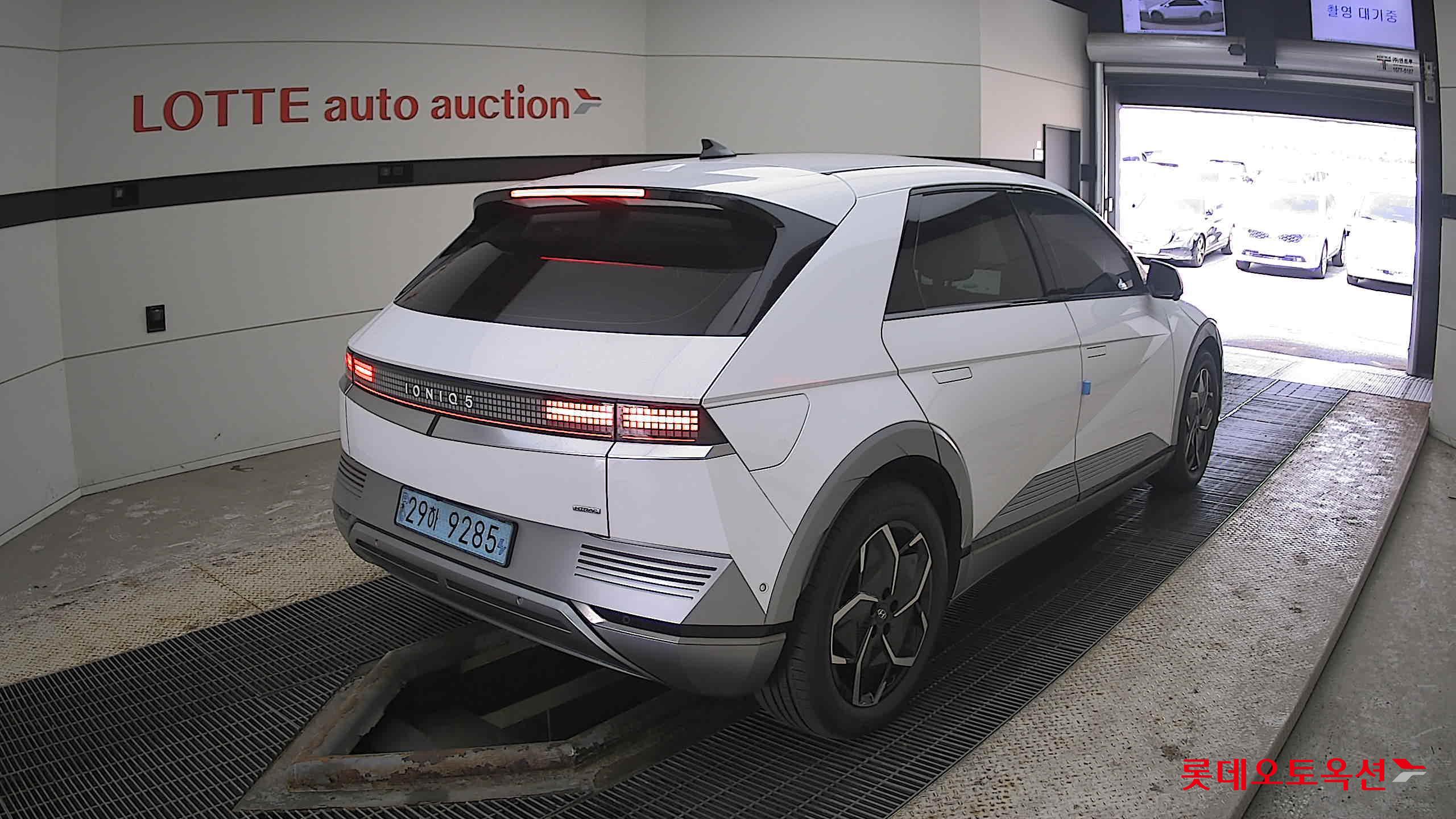 Hyundai IONIQ 5 2022 Atlas White из Кореи, фото 4