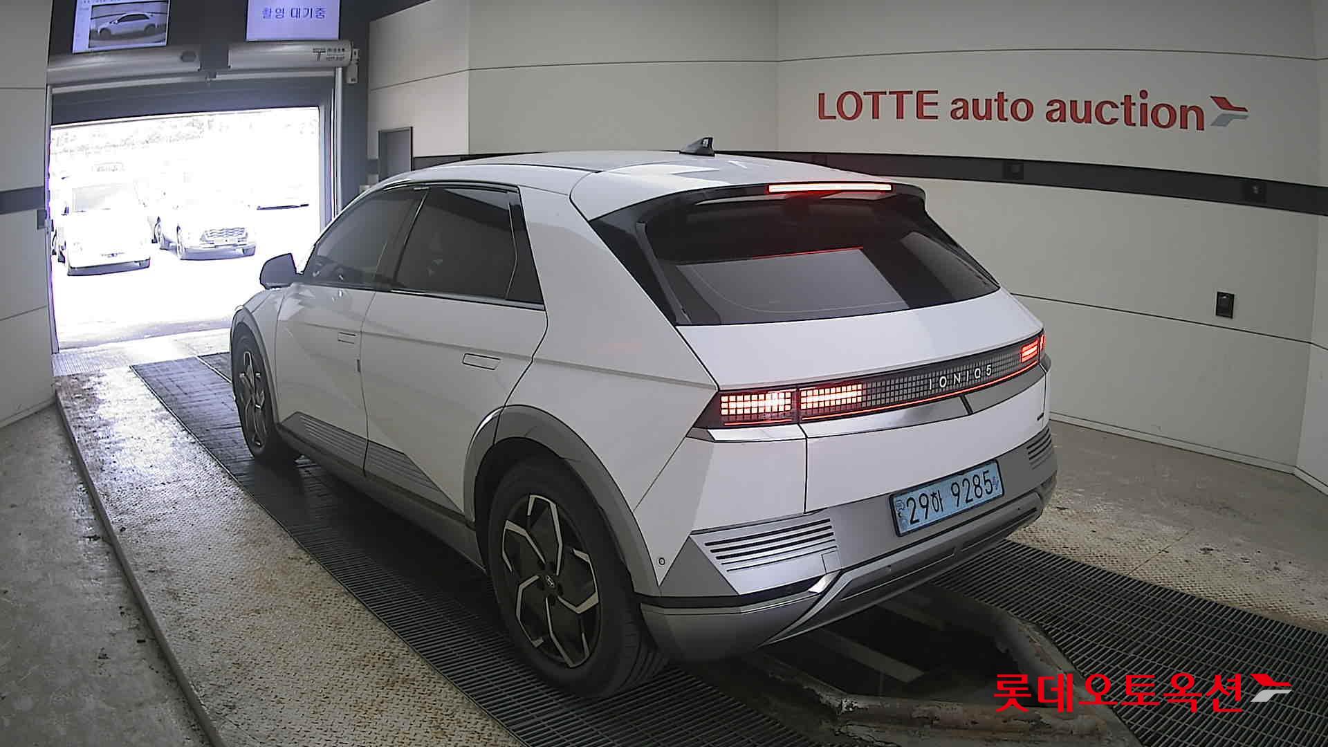 Hyundai IONIQ 5 2022 Atlas White из Кореи, фото 6