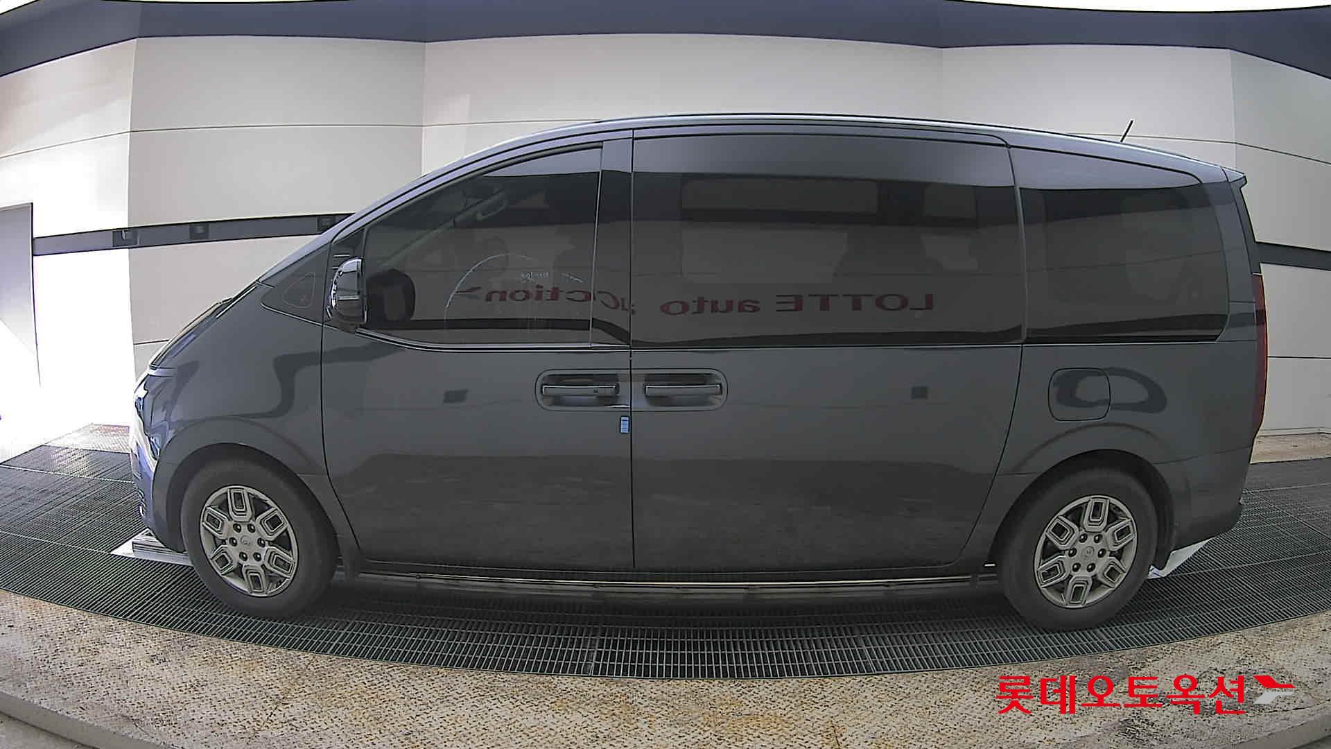 هيونداي ستاريا