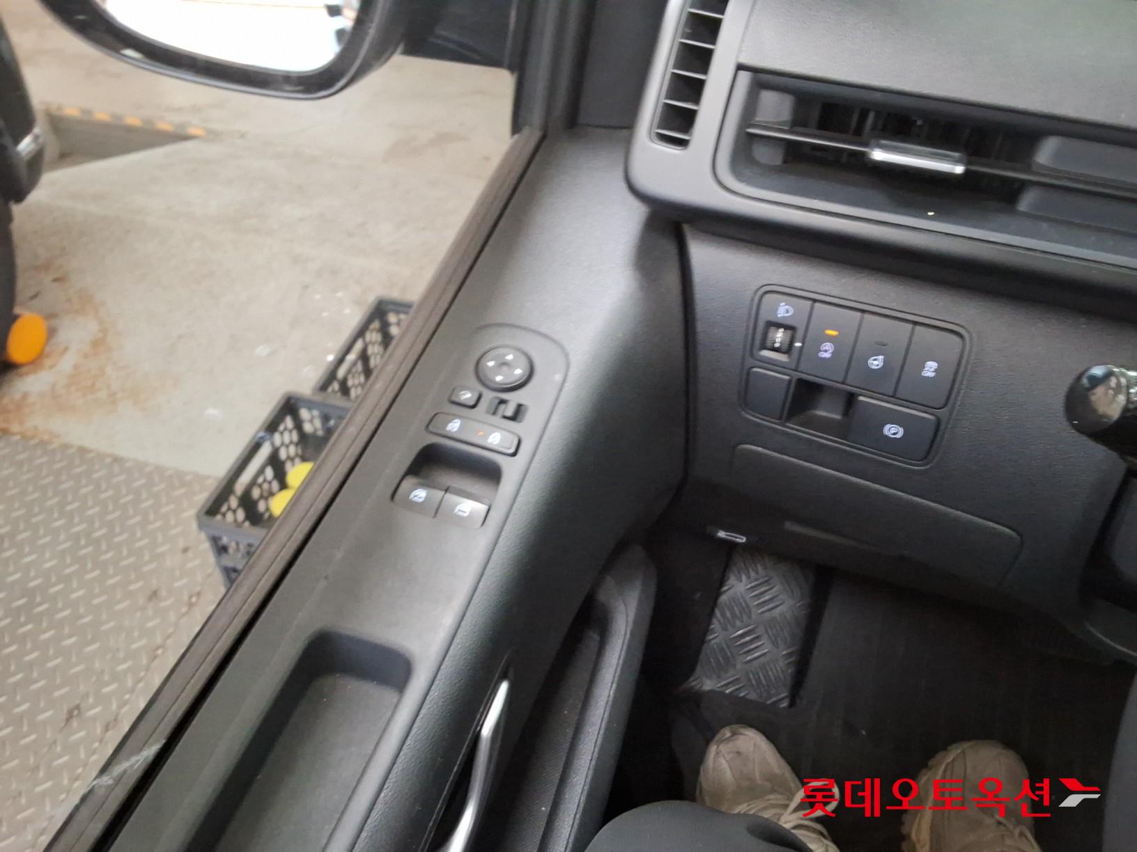 هيونداي ستاريا