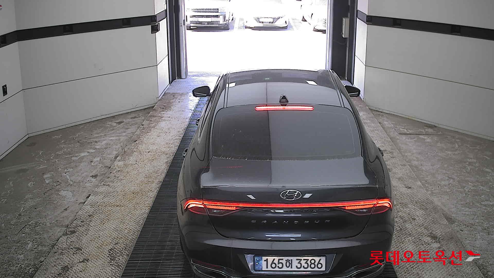 Hyundai Grandeur - 17