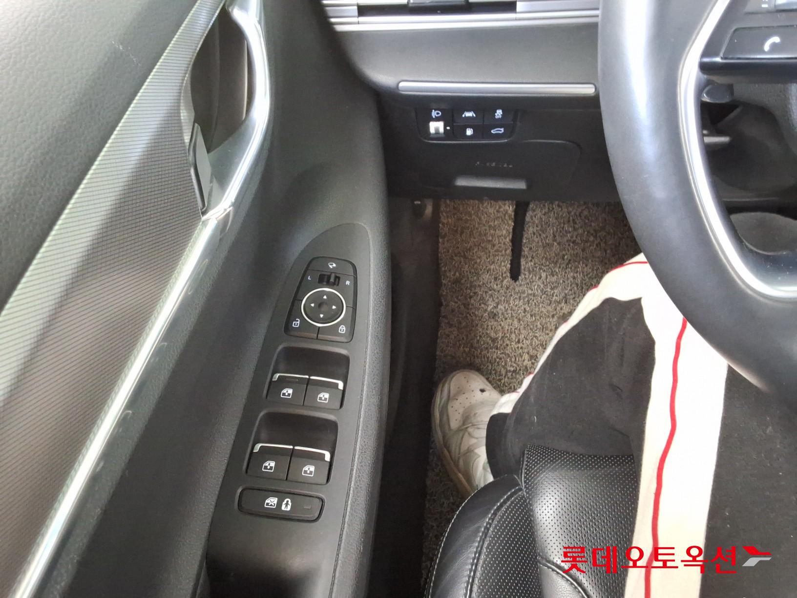 Hyundai Grandeur - 29